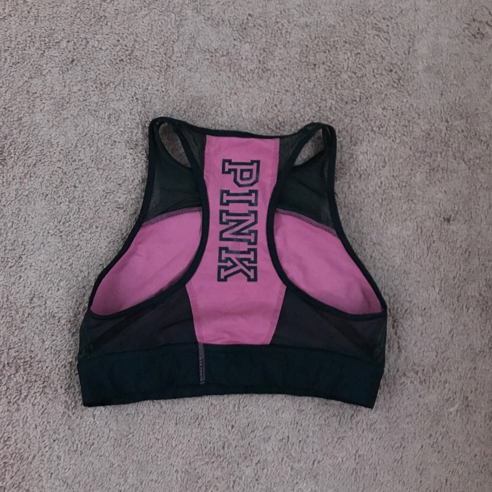 PINK Victoria’s Secret sports bra